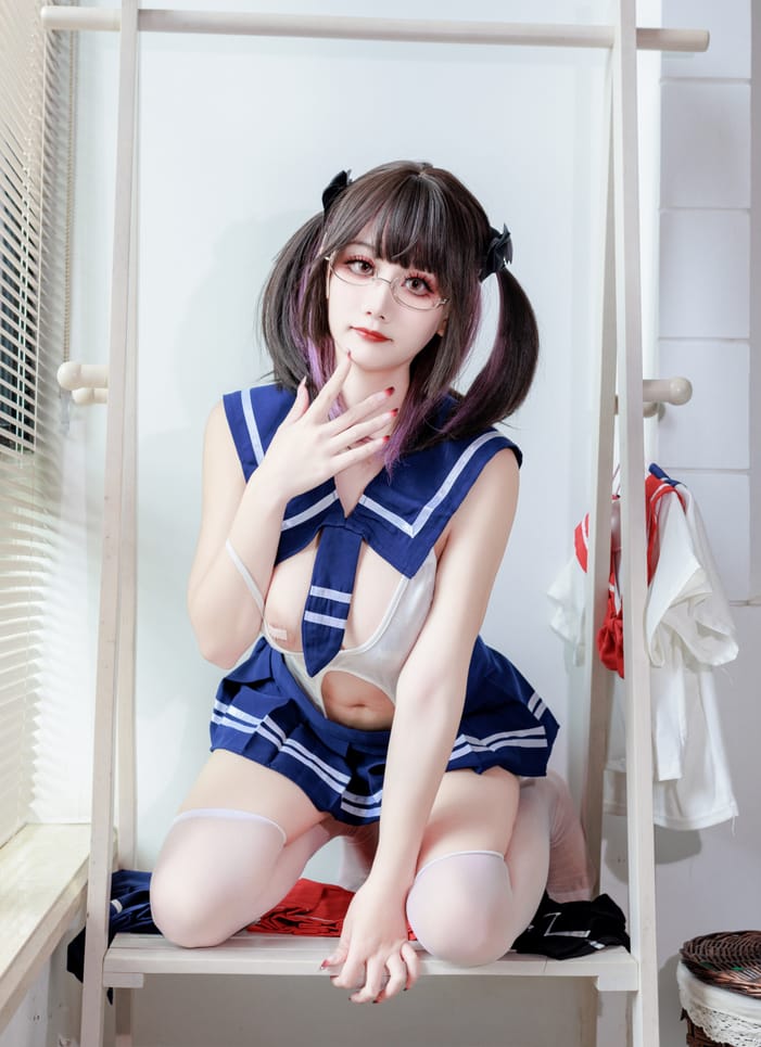 阿雪雪 – NO.02 连体水手服